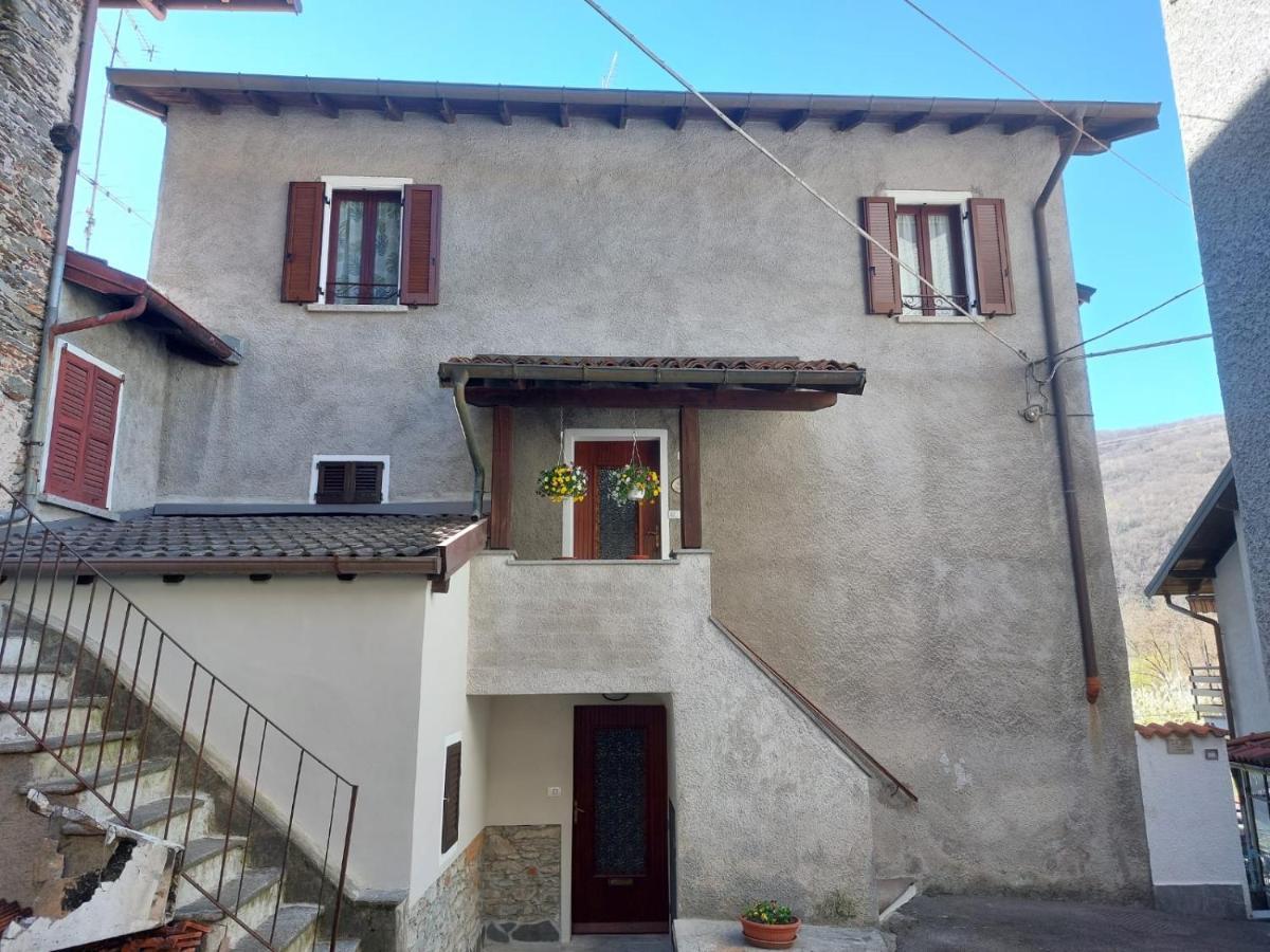 Casa Sassello - Appartamento Menta Dumenza Exterior photo