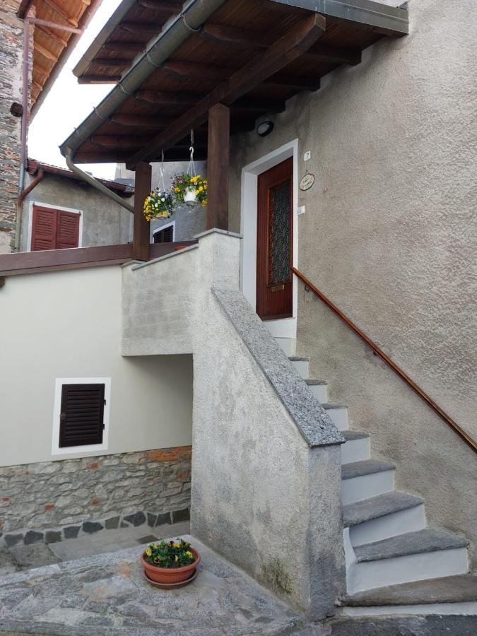 Casa Sassello - Appartamento Menta Dumenza Exterior photo