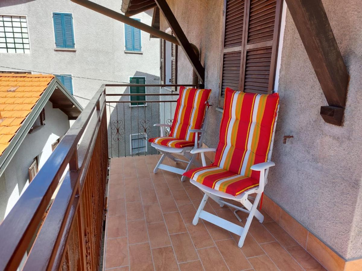 Casa Sassello - Appartamento Menta Dumenza Exterior photo
